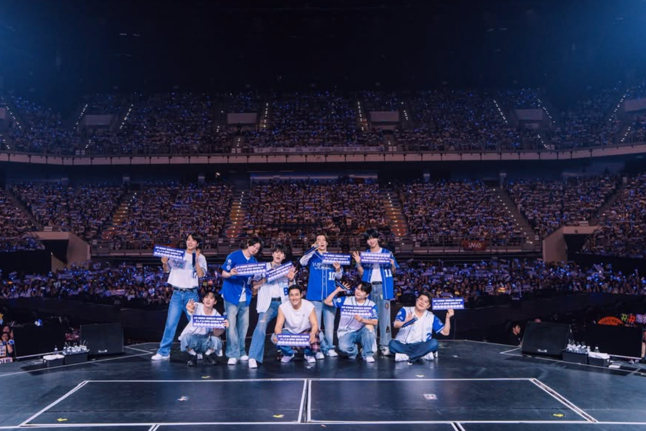 Super Junior演唱會護欄突倒塌！三名歌迷「跌落一層樓」厲旭當場嚇傻