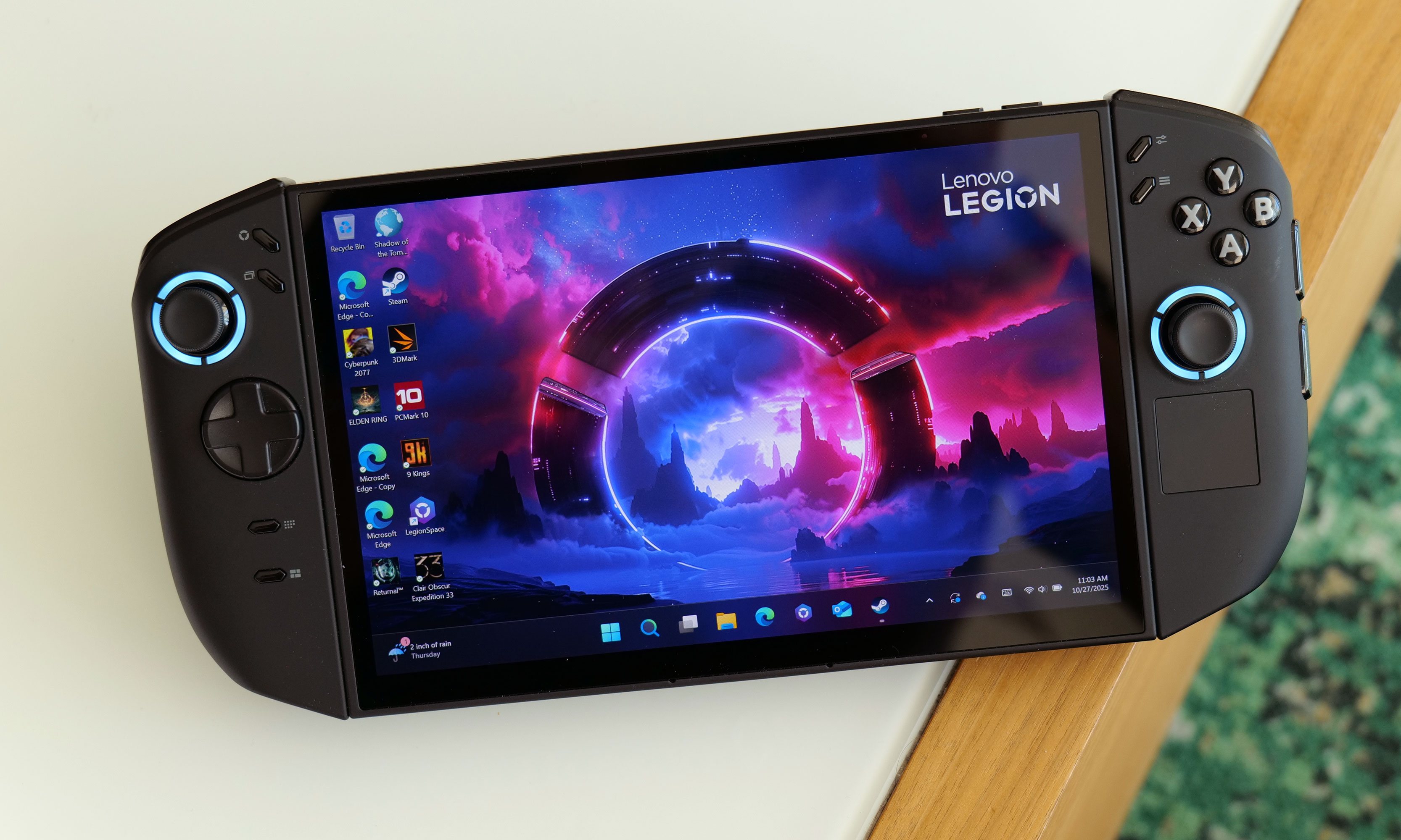 With a score of 85, the Lenovo Legion Go 2 has earned a Recommended rating from Engadget.